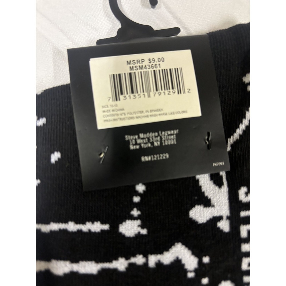 Steve Madden Black White Paint Splatter Pattern Crew Socks Size 6-12.5 - Set 2 - Picture 3 of 4